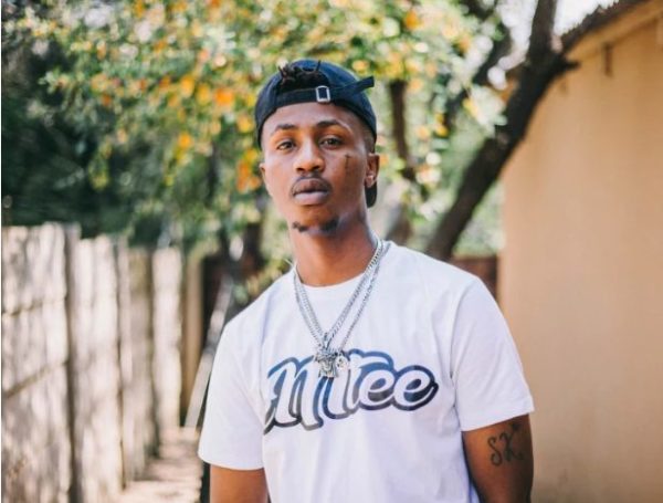 Read more about the article “Do not buy fake Emtee clothing,” the rapper warns